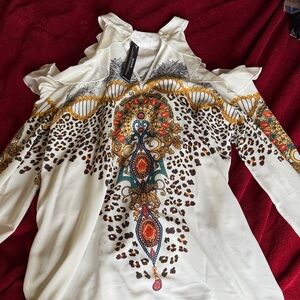 VENUS Cream and Multicolor Patterned Blouse
